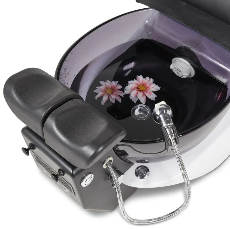 Kaemark A Le Rêve Pedicure Spa by Continuum Pedicure Spas with flowers in it.